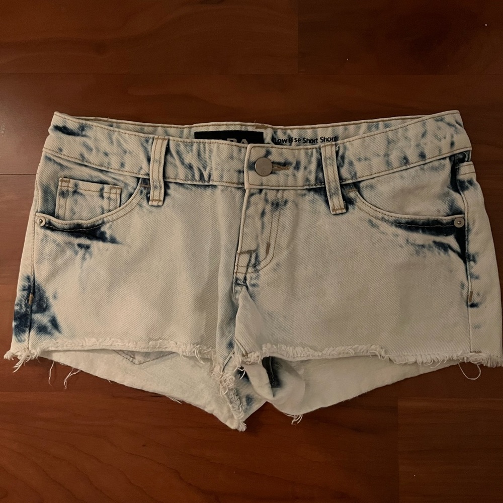 Nara Size 2 Shorts
